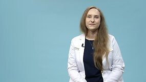 Gydytoja dermatovenerologė atsako į dažniausiai kylančius klausimus apie plaukų slinkimą ir plikimą