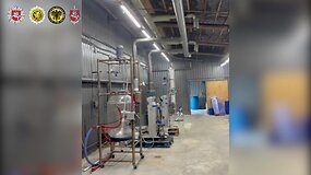 Pamatykite, kaip atrodė viena didžiausių Baltijos &scaron;alyse sintetinių narkotikų gamybos laboratorijų