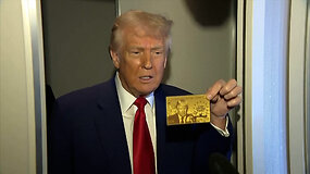Trumpas pademonstravo auksinį bilietą už 5 milijonus dolerių