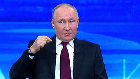 V.Putinas surežisuotoje konferencijoje: nėra sąlygų gerinti santykius su Vakarais