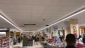Mindaugo &bdquo;Maximoje&ldquo; per lubas pasipylė vanduo
