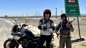 Karolis Mieliauskas motociklu pasiekė Iraną