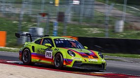 Robertas Kupčikas (Porsche Baltic) apie kvalifikaciją Spa 12 val. lenktynėse: mums nesvarbu, kad smarkiai lyja, renkamės kitokias trajektorijas