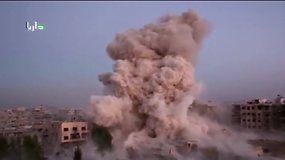 Karas Sirijoje: šiurpą keliantys  Damasko priemiesčių bombardavimo vaizdai