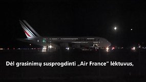 Dėl grasinimų susprogdinti skrydžio kryptį keitė du „Air France“ laineriai