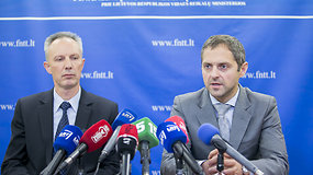 FNTT spaudos konferencija dėl kratų AB „Lietuvos geležinkeliai“