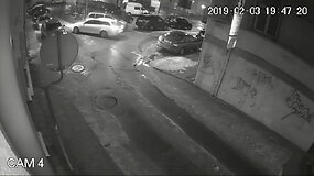 Nufilmuota:  &bdquo;Audi&ldquo; nervingai skubėjo sprukti i&scaron; eismo nusikaltimo vietos