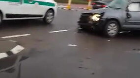 Raudondvaryje įvykusi visureigio avarija