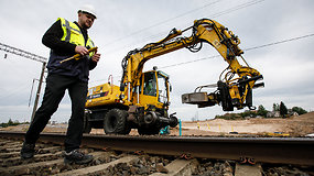 Pasižiūrėkite: „Rail Baltica“ europinio geležinkelio tiesimo darbai