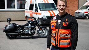 Medikas įvardijo didžiausią motociklininkų priešą ir traumas, patiriamas avarijų metu