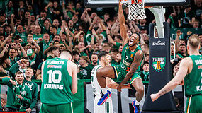 Įspūdingų dėjimų fiesta: Moseso Wrighto gimtadienio &scaron;ou