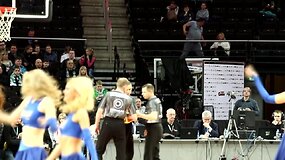 &bdquo;Žalgirio&ldquo; &ndash; &bdquo;Lietkabelio&ldquo; žiūrovas &ndash; minučių pertraukėlių &scaron;okėjas