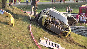 &bdquo;Nissan 200SX&ldquo; avarija &scaron;onaslydžio varžybose