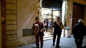 Sardinijos piemenys su dūdmai&scaron;iais Romoje