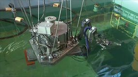 Fukušimos atominės elektrinės reaktorius išmontuojamas robotų pagalba