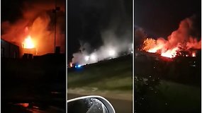 Tiesiai iš įvykio vietos: Kauno atliekų perdirbimo įmonės patalpose siautėjo didžiulis gaisras