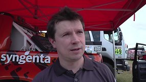 Antanas Juknevičius teigia, kad šturmanas privalo mokėti remontuoti automobilį