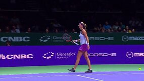 Petra Kvitova pelnė gražų ta&scaron;ką WTA Finals pusfinlayje