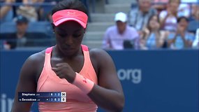 Pusfinalį po sunkios traumos pasiekusi Sloane Stephens vos sulaikė ašaras akyse