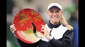 Caroline Wozniacki nutraukė sezono finalų prakeiksmą ir tapo čempione Tokijuje