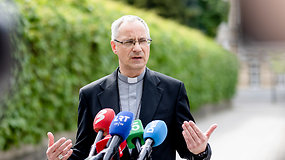 Vyskupas A.Poniškaitis – apie dėl vaikų pornografijos nuteistą kun. Kęstutį Palikšą