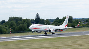 Vilniuje nusileido prezidentinis Lenkijos lėktuvas – tikėtina, kad jame ir Volodymyras Zelenskis