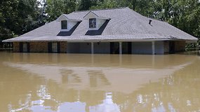 Skęstančioje Luizianoje namus paliko 20 tūkst. gyventojų