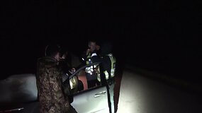 Pareigūnų nufilmuotas medžiotojų klubo pirmininko su draudžiamais medžioklės įrankiais sulaikymas