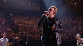 „U2“ koncerto metu Paryžiuje, Bono išreiškė užuojautą prancūzams