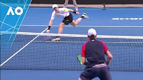 Įspūdingas Andy Murray ta&scaron;kas prie&scaron; Samą Querrey