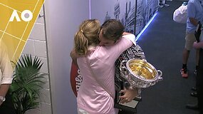 Rogerį Federerį su 18 &bdquo;Didžiojo kirčio&ldquo; titulu pirma pasveikino žmona Mirka