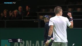 Puikus Borna Čoričiaus ta&scaron;kas prie&scaron; Mariną Čiličių