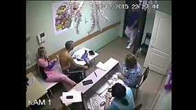 Rusijoje gydytojas vienu smūgiu užmušė pacientą