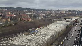 Ledonešio nešama barža – skaitytojo Mato „Time Lapse“ filmuke