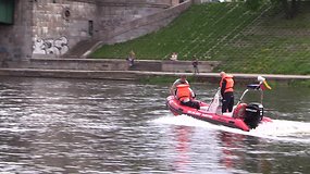 Pagalbos atsisakęs vyras buvo jėga ištrauktas iš Neries