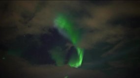 Islandijos sostinėje Reikjavike dėl šiaurės pašvaistės valandai išjungiamos šviesos