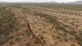 Geologai nufilmavo 3 km ilgio įgriuvą Arizonoje