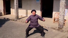 94 metų senolės iš Kinijos ilgaamžiškumo paslaptis – „Kung Fu“ kovos menas