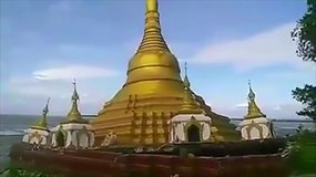 Mianmare upės vanduo akimirksniu pradangino pagodą