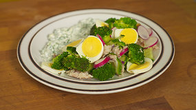 Gaivios pavasariškos brokolių salotos