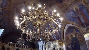 Viena įdomiausių šventovių pasaulyje: Ružicos cerkvės Belgrade šviestuvai – iš kulkų
