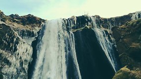 Keturių draugių kelionė po Islandiją – gamtos vaizdai pakeri
