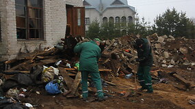 Panevėžio Žvejų g. 32 namo aplinkos priverstinis tvarkymas