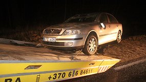 Panevėžio rajone per plikledį virto ir čiuožė automobiliai