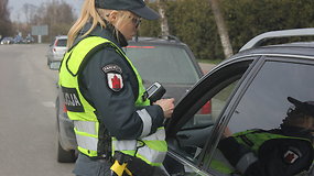 Panevėžio policija tikrino, ar vairuotojai laikosi KET