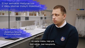 Mokytojas Andrius Storta: mokiniai su manimi gali susisiekti ir per Feisbuką