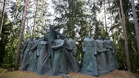 Sovietinių skulptūrų Grūto parkas