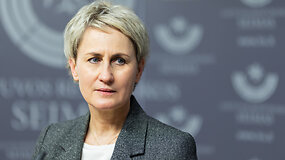 Nida Grunskienė pra&scaron;o naikinti Sauliaus Skvernelio neliečiamybę: įtariamas ky&scaron;ininkavimu