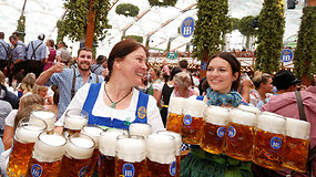 Miunchene prasidėjo kasmetinis alaus festivalis „Oktoberfest“