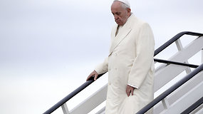 Popiežius Pranciškus atvyko į Latviją